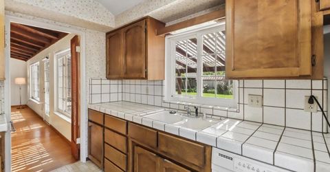 3245 Becerra Way, Sacramento, CA 95821 Photo