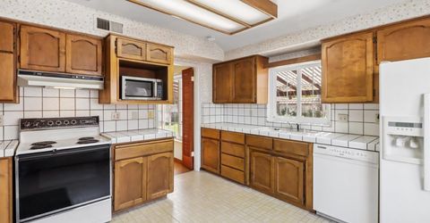 3245 Becerra Way, Sacramento, CA 95821 Photo