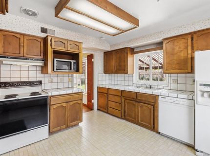 3245 Becerra Way, Sacramento, CA 95821 Photo