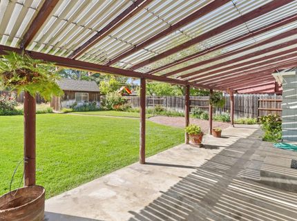 3245 Becerra Way, Sacramento, CA 95821 Photo