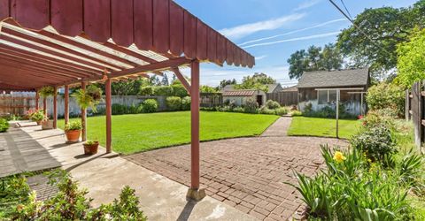 3245 Becerra Way, Sacramento, CA 95821 Photo