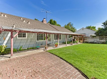 3245 Becerra Way, Sacramento, CA 95821 Photo