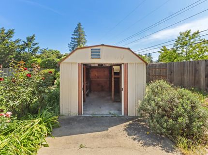 3245 Becerra Way, Sacramento, CA 95821 Photo