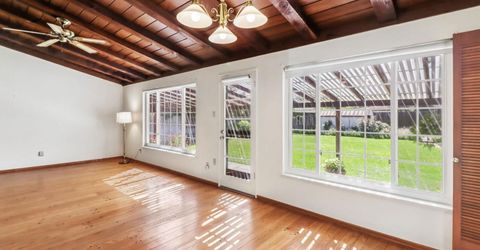 3245 Becerra Way, Sacramento, CA 95821 Photo