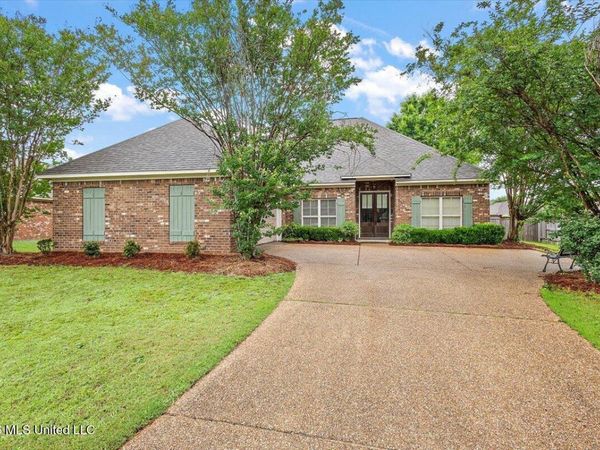 202 Calhoun Drive, Madison, MS 39110