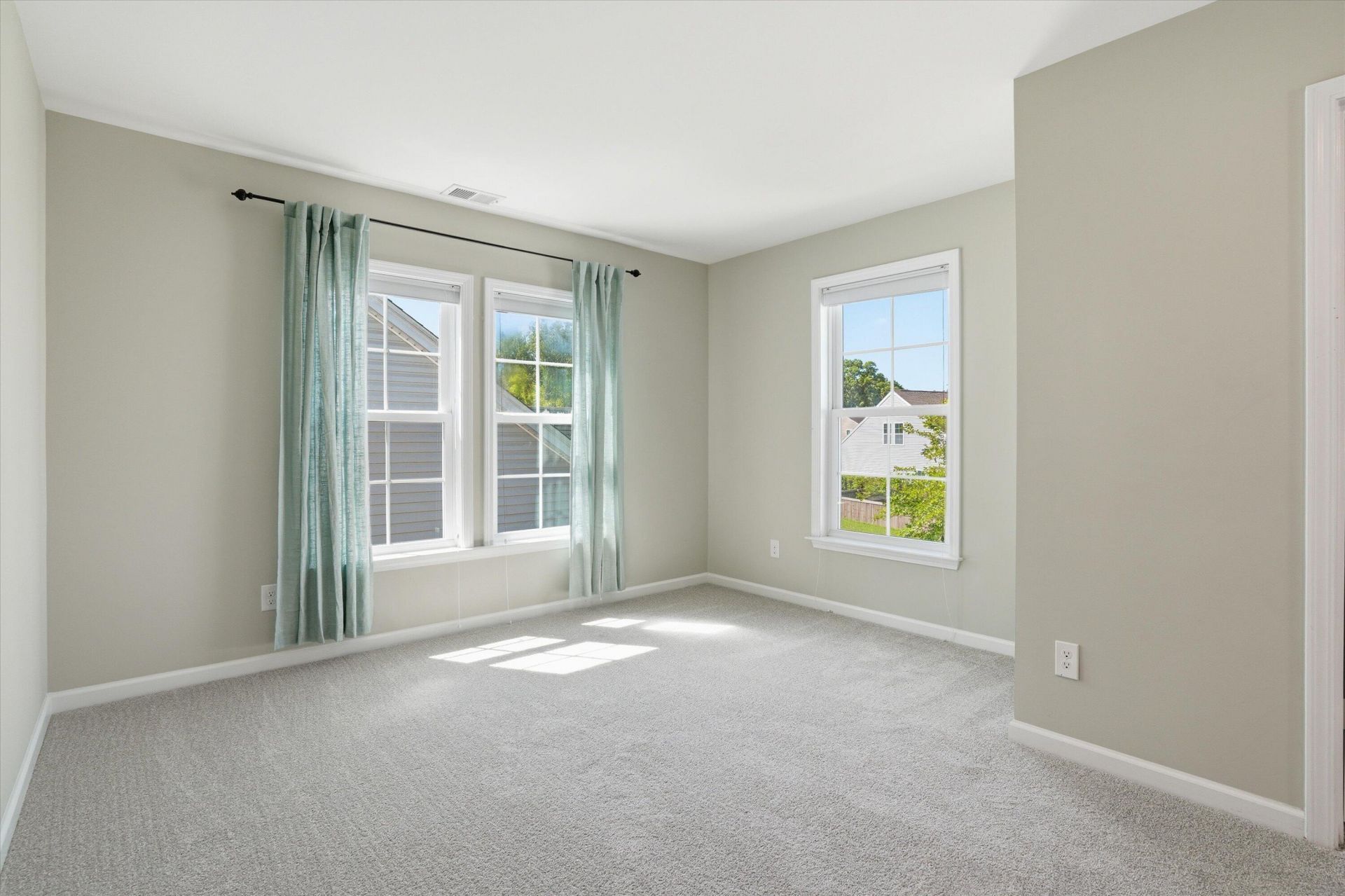 1551 Camarillo Court Photo 22