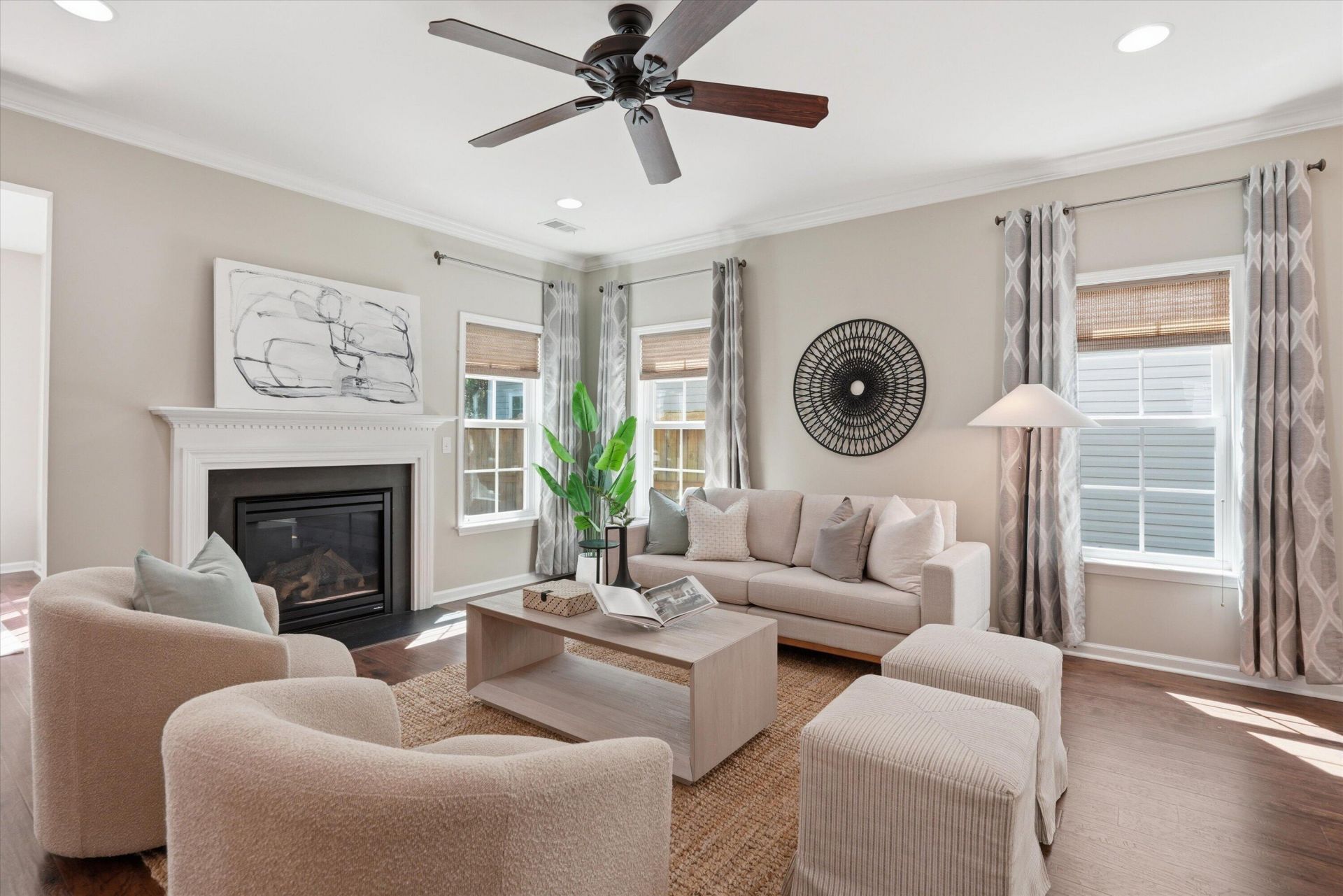 1551 Camarillo Court Photo 9