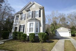 1811 Luna Court photo 4