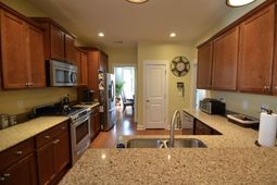 1811 Luna Court photo 4