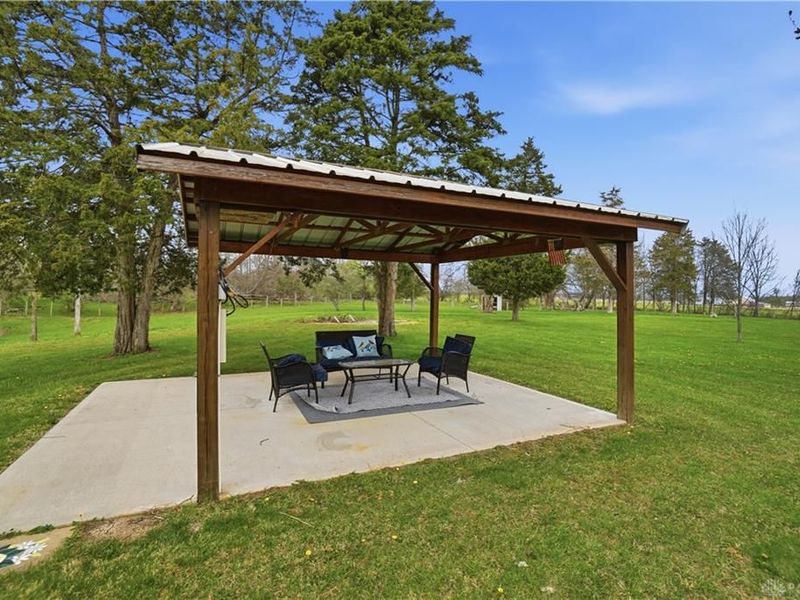 7553 Coffin Station Road, Springfield, OH 45502 Photo 20