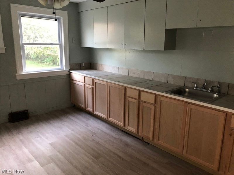 5219 Vandalia Avenue, Cleveland, OH 44144 Photo 4