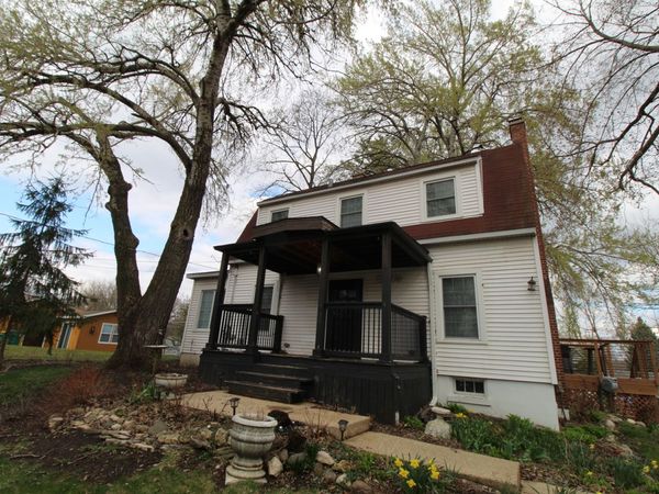 111 Manor Avenue , Fox Lake, IL 60020