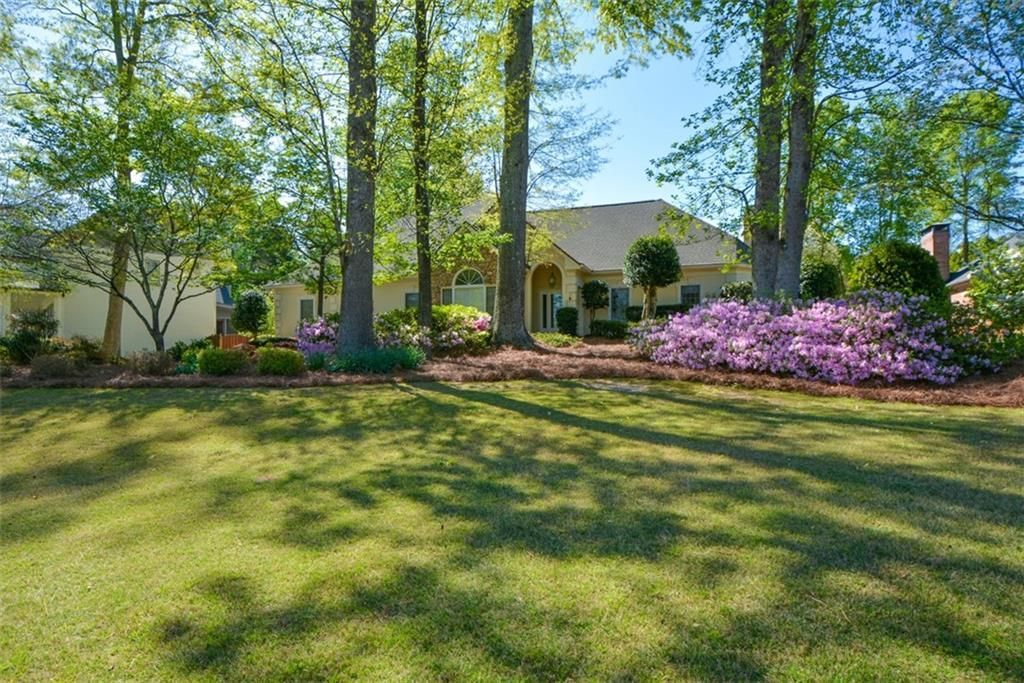 6085 Wellington Court, Cumming, GA 30040 Main Photo