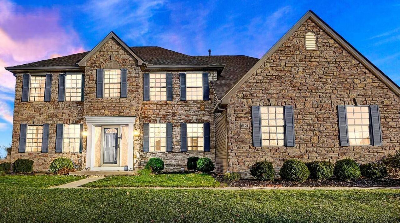 8104 Amanda Northern Road Nw, Canal Winchester, OH 43110 Main Photo