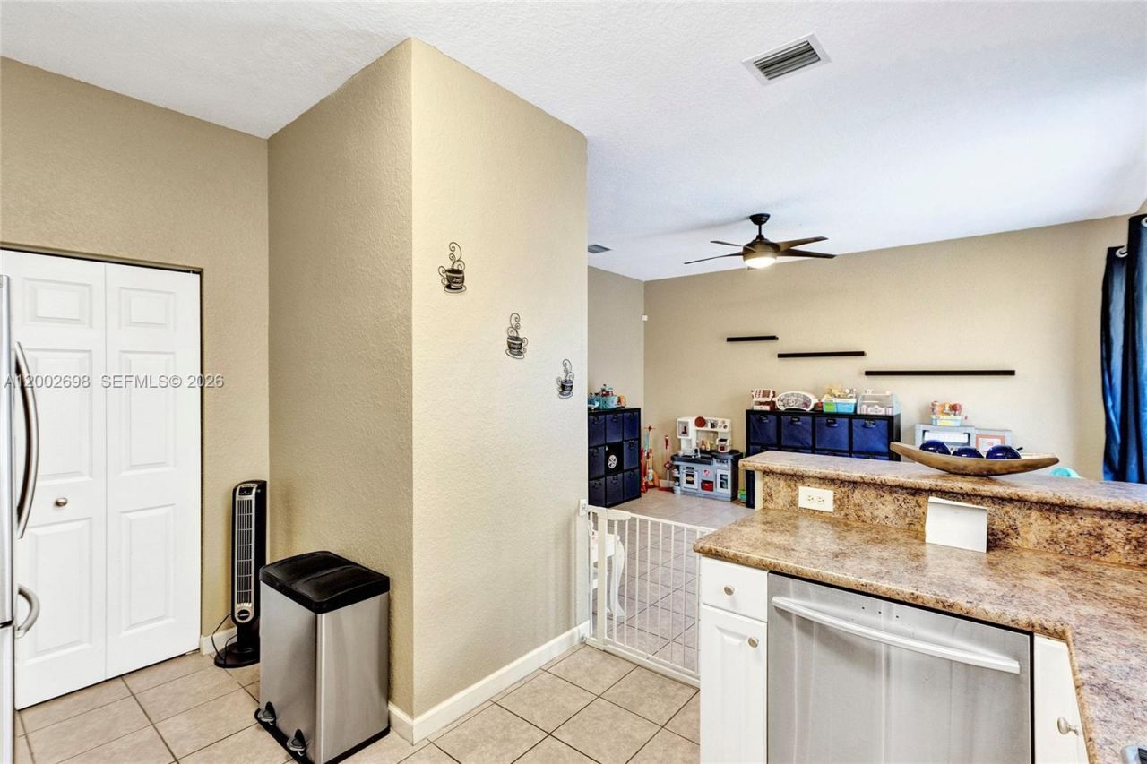 12839 SW 135th Ter, Miami, FL 33186 Photo