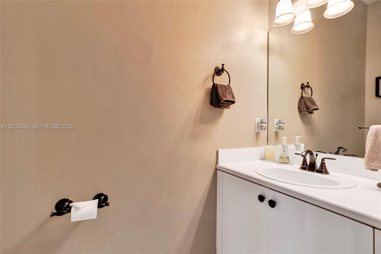 12839 SW 135th Ter, Miami, FL 33186 Photo