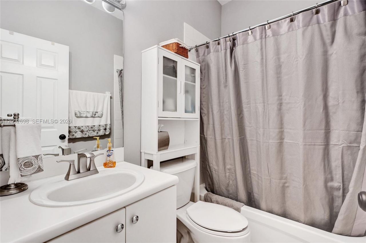 12839 SW 135th Ter, Miami, FL 33186 Photo