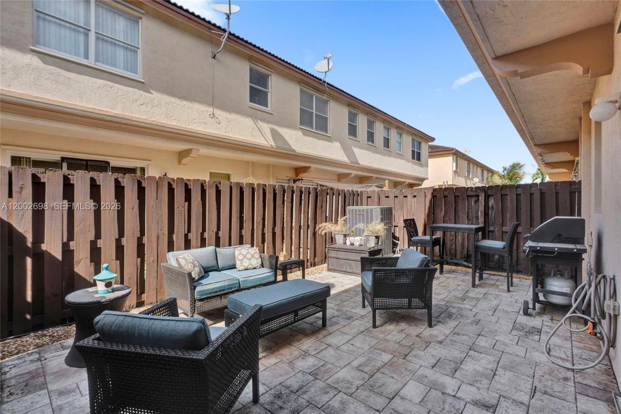 12839 SW 135th Ter, Miami, FL 33186 Photo