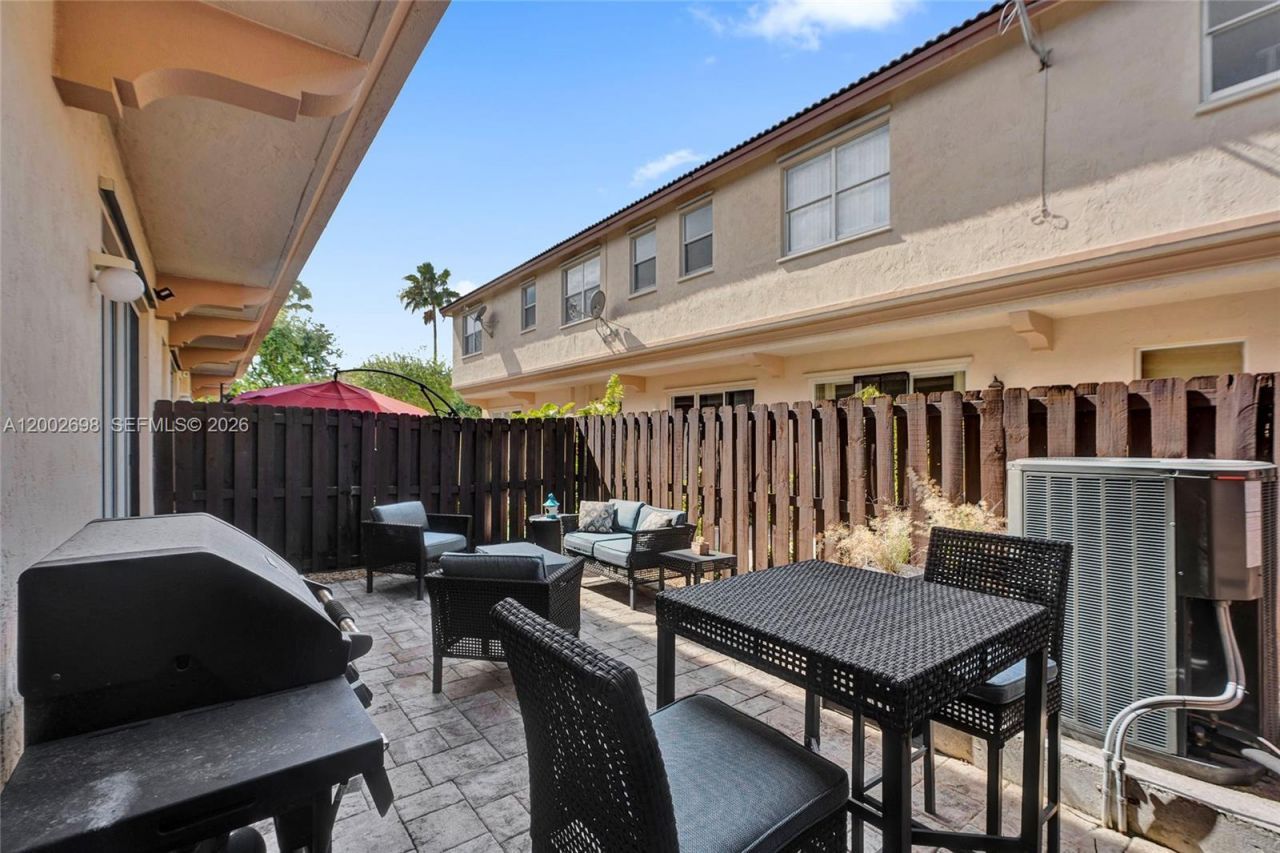 12839 SW 135th Ter, Miami, FL 33186 Photo