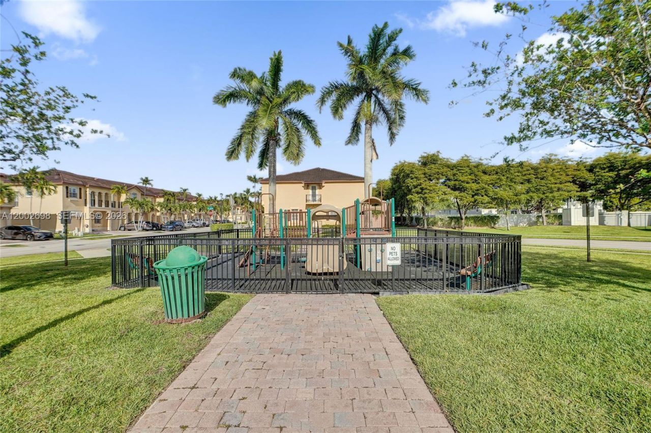 12839 SW 135th Ter, Miami, FL 33186 Photo