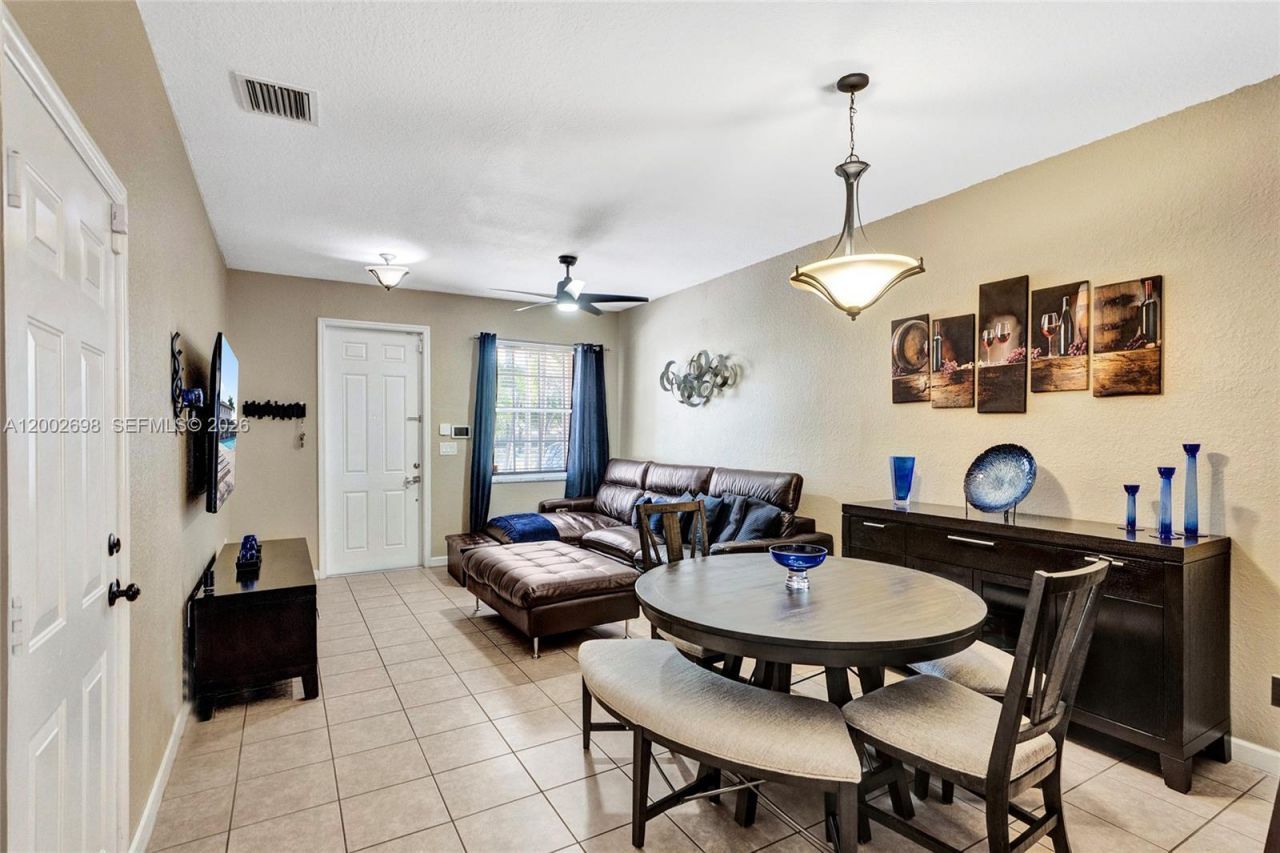 12839 SW 135th Ter, Miami, FL 33186 Photo