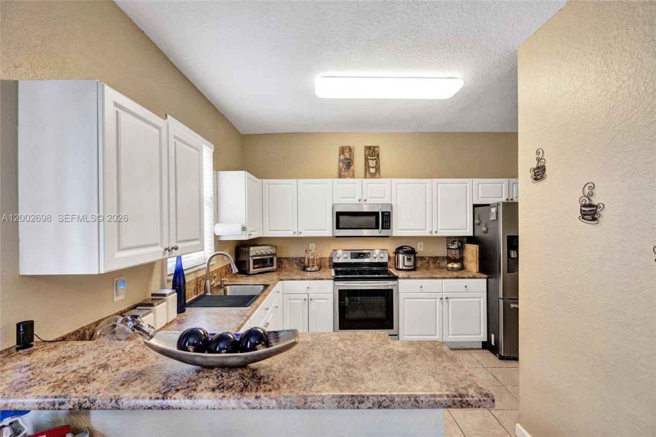 12839 SW 135th Ter, Miami, FL 33186 Photo