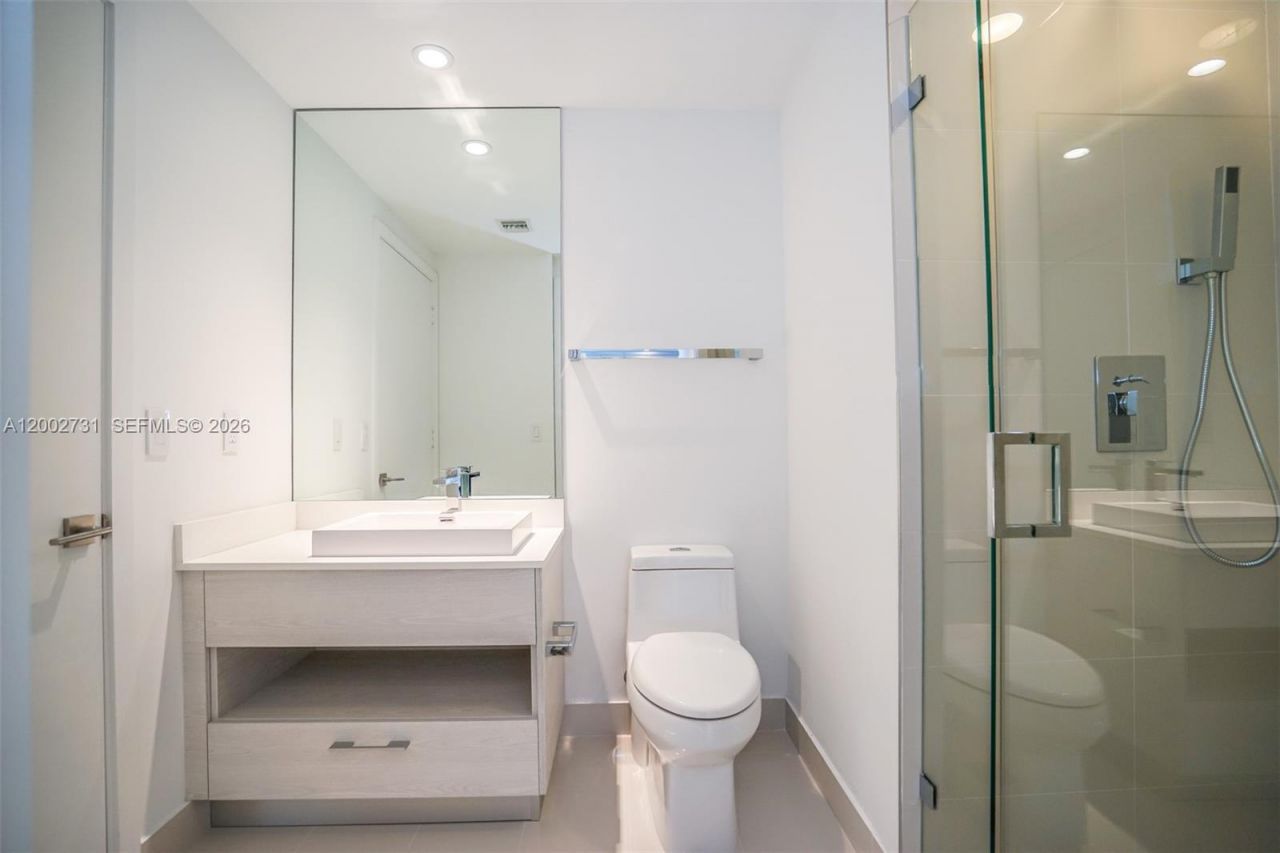 55 SW 9 Street, Unit 2907, Miami, FL 33130 Photo