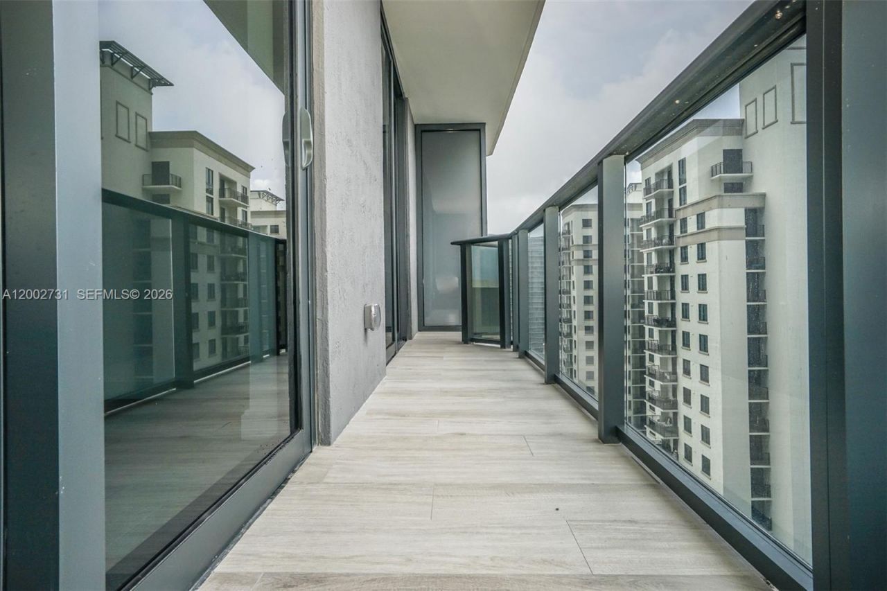 55 SW 9 Street, Unit 2907, Miami, FL 33130 Photo