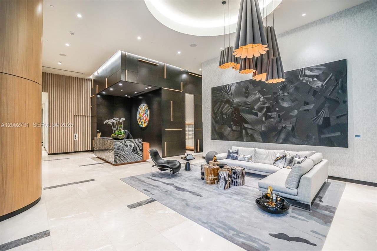 55 SW 9 Street, Unit 2907, Miami, FL 33130 Photo
