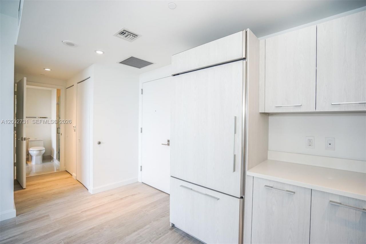 55 SW 9 Street, Unit 2907, Miami, FL 33130 Photo
