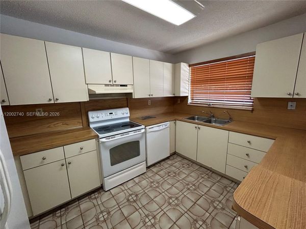 230 NW 51st Ave, Unit 230, Miami, FL 33126