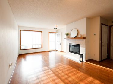 1727 Riverwood Drive, Unit 62, Burnsville, MN 55337