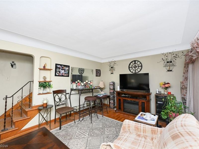 17812 Dalewood Avenue, Maple Heights, OH 44137 Photo 4