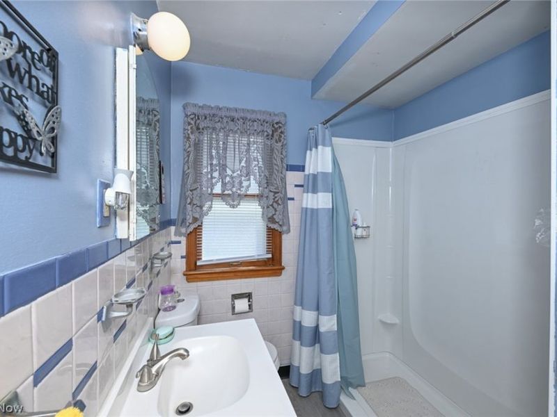 17812 Dalewood Avenue, Maple Heights, OH 44137 Photo 9