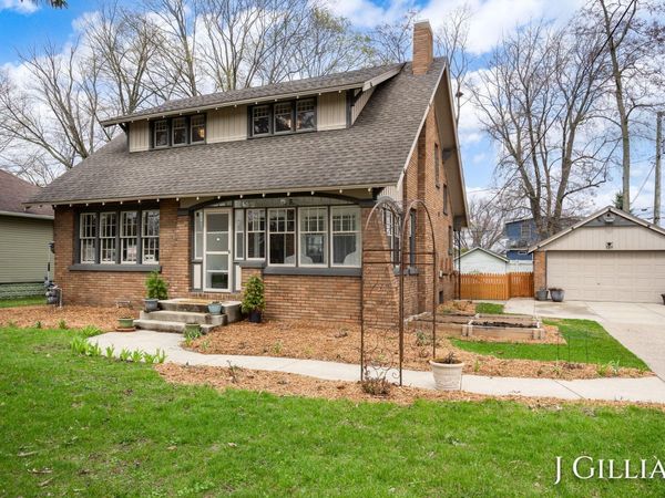 587 S Shore Drive, Holland, MI 49423