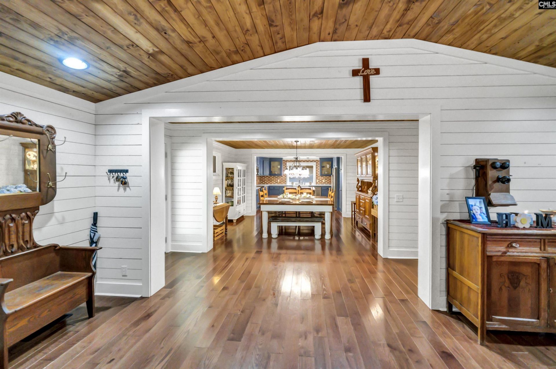 540 Little Creek Drive  Photo 9