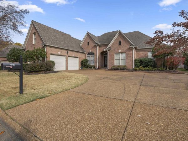 3232 WINDERLY PINE CV, Memphis, TN 38125