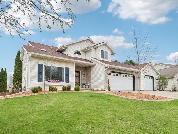 609 Worthington Way, Waunakee, WI 53597