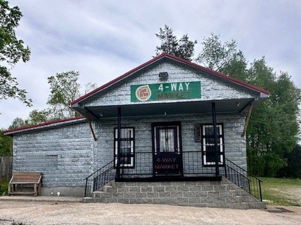 2007 Highway 100 W, Centerville, TN 37033