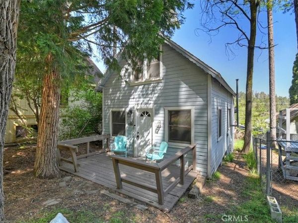 22838 Waters, Crestline, CA 92325