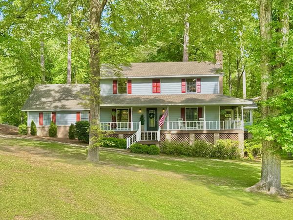 62 Hillwood, Columbus, MS 39705