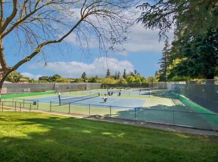 731 Lake Terrace Cir, Davis, CA 95616 Photo