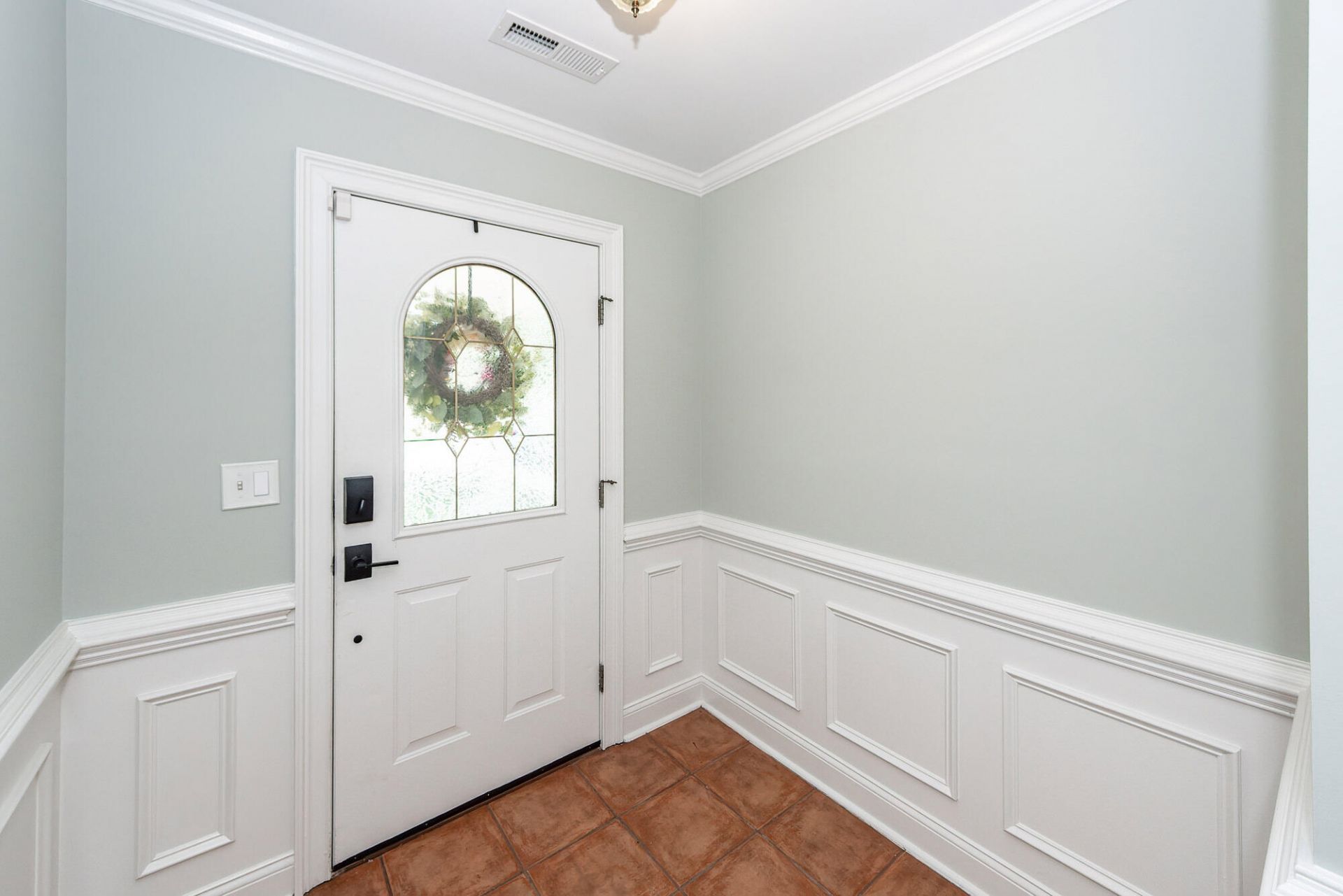 1333 Mapleton Avenue Photo 5