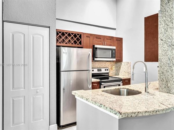 2851 N Oakland Forest Dr , Unit 306, Oakland Park, FL 33309