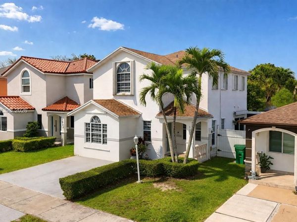 13918 SW 161st Ter , Miami, FL 33177