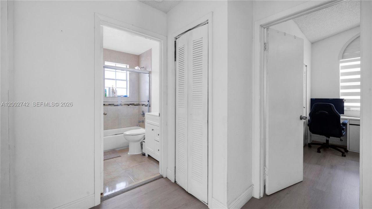 13918 SW 161st Ter, Miami, FL 33177 Photo