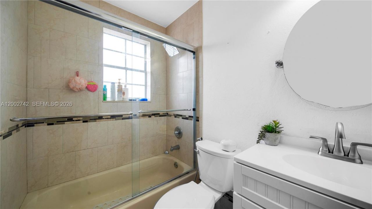 13918 SW 161st Ter, Miami, FL 33177 Photo