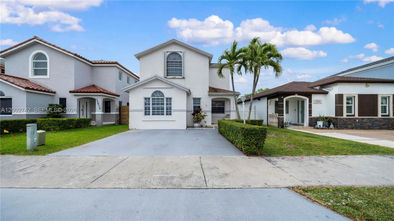 13918 SW 161st Ter, Miami, FL 33177 Photo