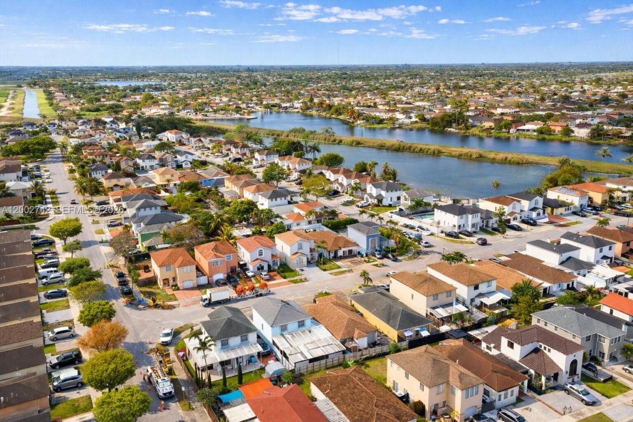 13918 SW 161st Ter, Miami, FL 33177 Photo