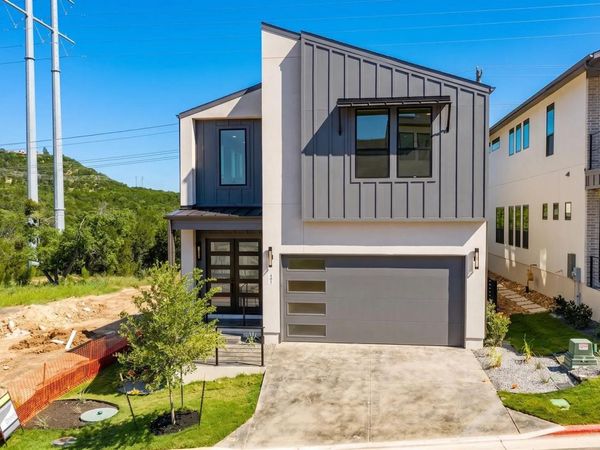 405 Austin Heights RD, Lakeway, TX 78738